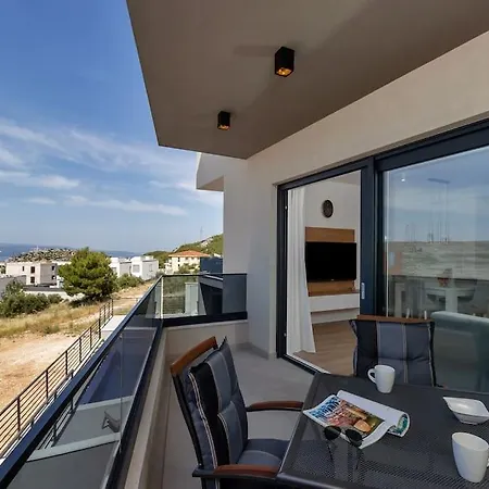 New, Modern Ivano With Pool And Sea View Villa Makarska