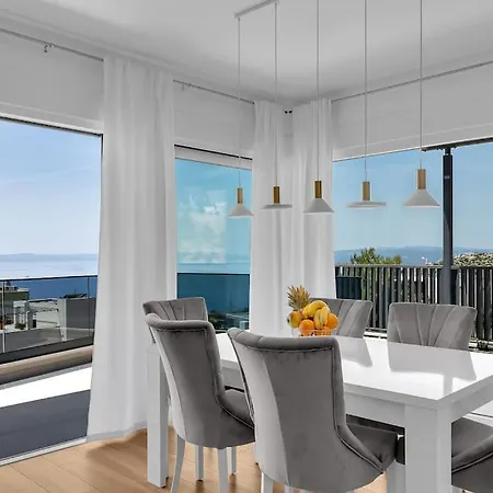 New, Modern Ivano With Pool And Sea View * Makarska