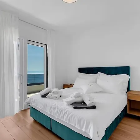 New, Modern Ivano With Pool And Sea View Makarska